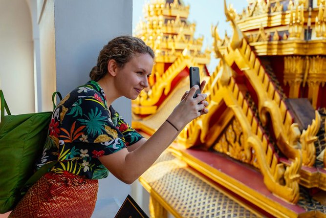 Treasures of Bangkok: Buddhism & Monks Private Tour - Stop 3 at the Golden Mount (Wat Saket), gilded stupa and the hilltop vibe
