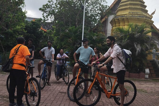Unique Tour Unknown Chiang Mai - Cruising Chiang Mai’s small alleys for 90 minutes