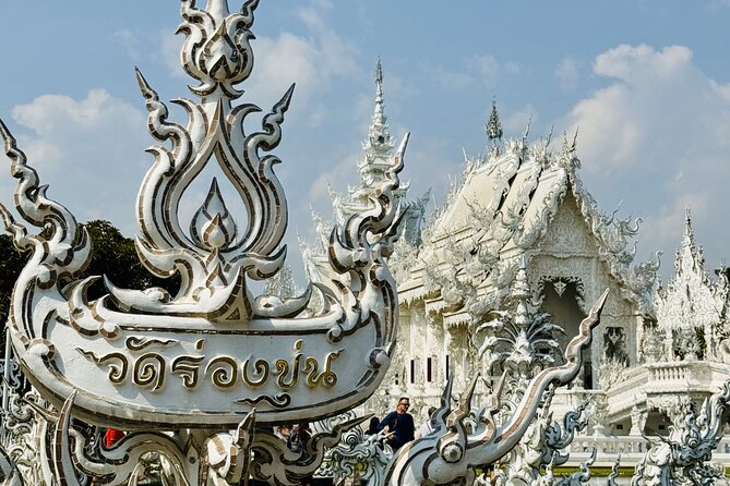 Visit Chiang Rai Temples and Lalitta Cafe from Chiang Mai - White and Blue Chiang Rai Temples From Chiang Mai, What You’re Actually Getting