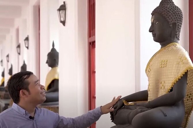 Visit temples in and around Bangkok with a former monk of 10 years - Your Temple Stop Menu: From Wat Arun to Wat Phra Chetuphon