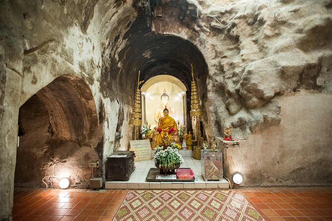 Wat Umong and Doi Suthep Temples Evening Tour - The Jadjan by Ko Dang Stop: A Michelin-Star Chance to Eat Like a Local