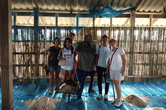Wheelchair & Luxury Tour to Floating & Railway Markets - Damnoen Saduak Floating Market: boat time changes how you see it
