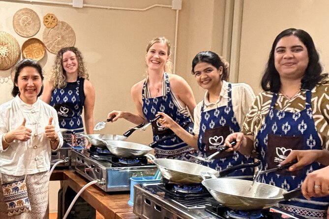 White Lotus Thai Cooking Class in Bangkok - How the hands-on kitchen works (and why the station setup matters)
