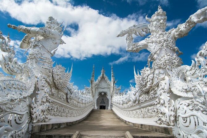 White, Red/Black and Blue Temples Full Day Trip From Chiang Mai - The 13 to 14 hour reality from Chiang Mai