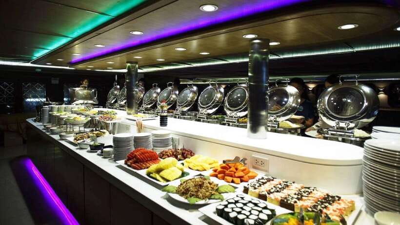 Wonderful Pearl Cruise with Private Hotel Transfer - Wat Arun and the Grand Palace pass-by: the “wow” segment