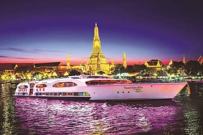 Wonderful Pearl Dinner Cruise - The modern boat setup and what you should do on board