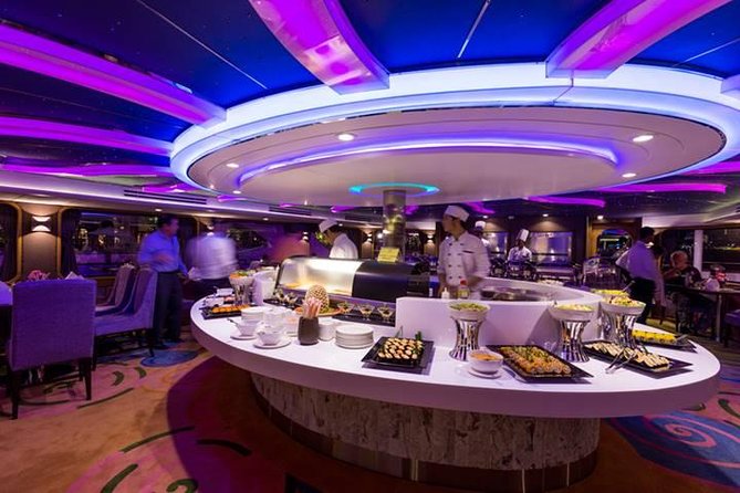 Wonderful Pearl Dinner Cruise - Thai classical dance and live music: enjoy the show, but pick your expectations