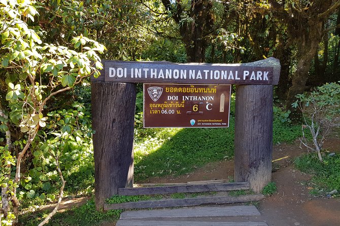 Wow! Doi Inthanon National Park Adventure, Lunch & Entry Included - Getting to Doi Inthanon: pickup timing, van comfort, and the real drive time