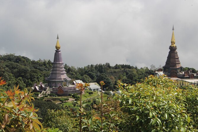 Wow! Doi Inthanon National Park Adventure, Lunch & Entry Included - Guides make the day: small-group attention and English support that can vary