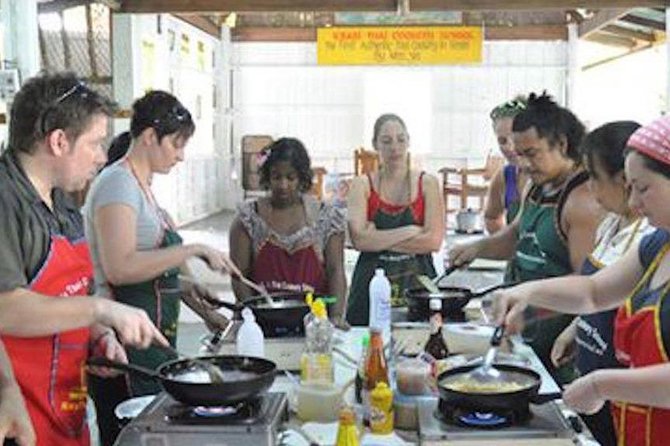 Ya's Krabi Thai Cookery School - The meal afterward: eat well, then go back with leftovers