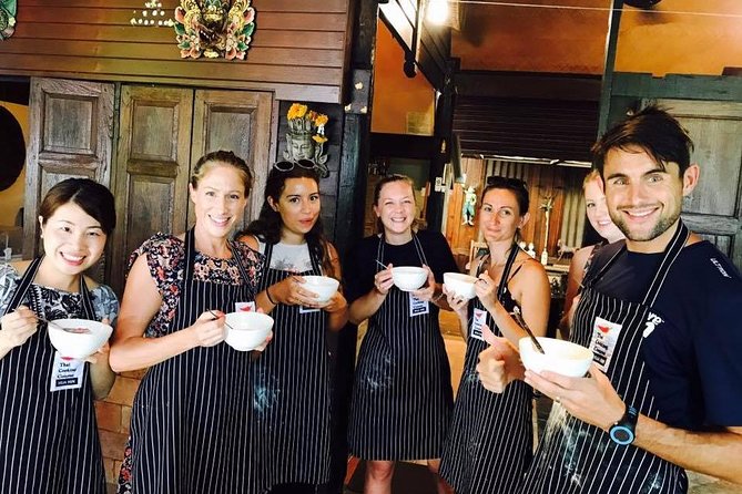 Your Introduction to the Thai Kitchen - What you cook in Hua Hin: green curry, tom yum, pad Thai, and coconut dessert